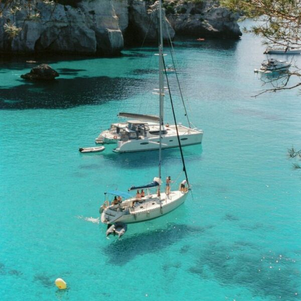pelayo-arbues-B1gDa1LjMG4-unsplash(1) Séjour à Minorque - Du 31 mai au 07 juin 2027 - Départ Deauville